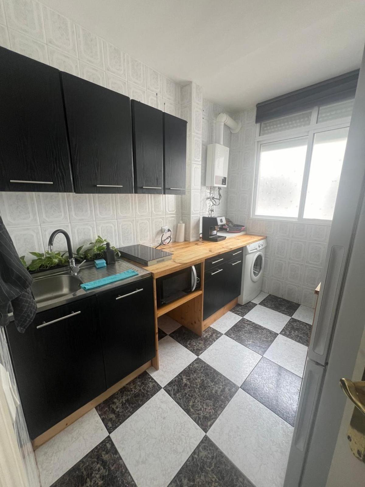 Habitacion 2 En Tercera Planta Sin Ascensor No Es Un Piso Entero! A Compartir Bano Y Cocina! Fuengirola Exterior photo